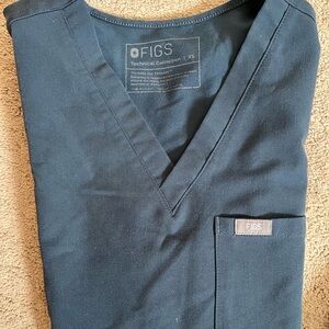 FIGS Women’s scrubs set USED